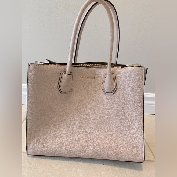 Blush Michael Kors large leather tote - Picture 1 of 5